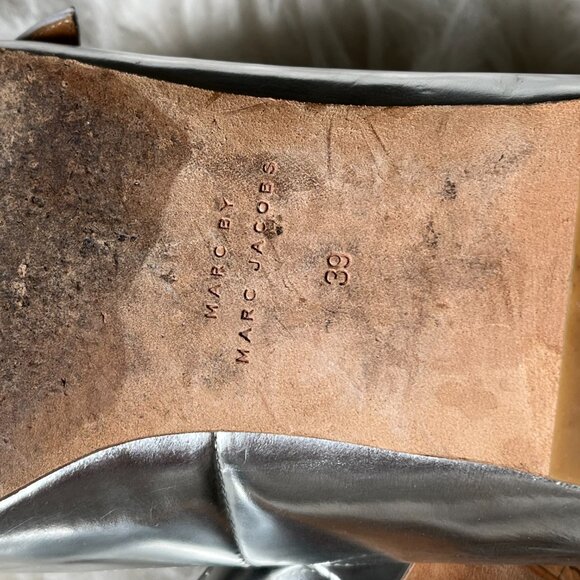 Marc by Marc Jacobs Silver Leather Ballet Maryjane Pointed Toe Flats - Picture 6 of 8